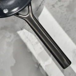 28 cm, Sauteuse avec couvercle en verre, Noir mat
