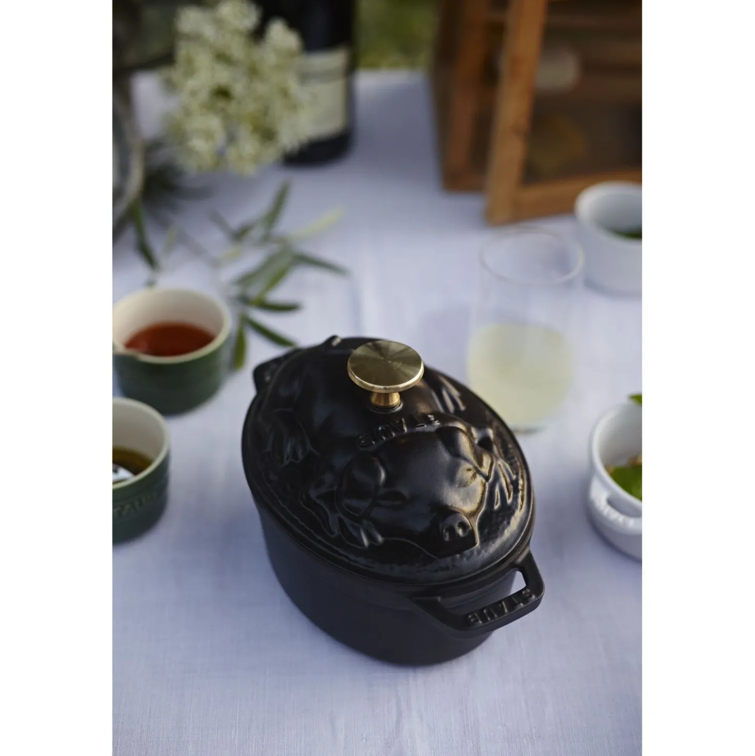 Cocotte couvercle de cochon 17 cm, Ovale, Noir mat, Fonte