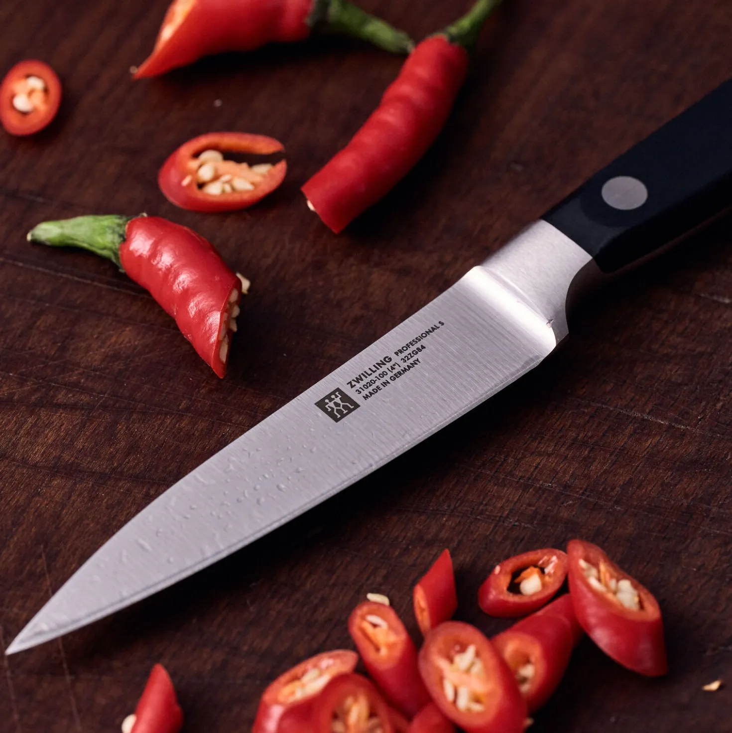 Couteau à larder et garnir 10 cm