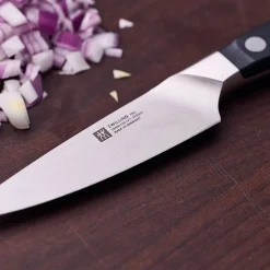 Couteau à larder et garnir 10 cm