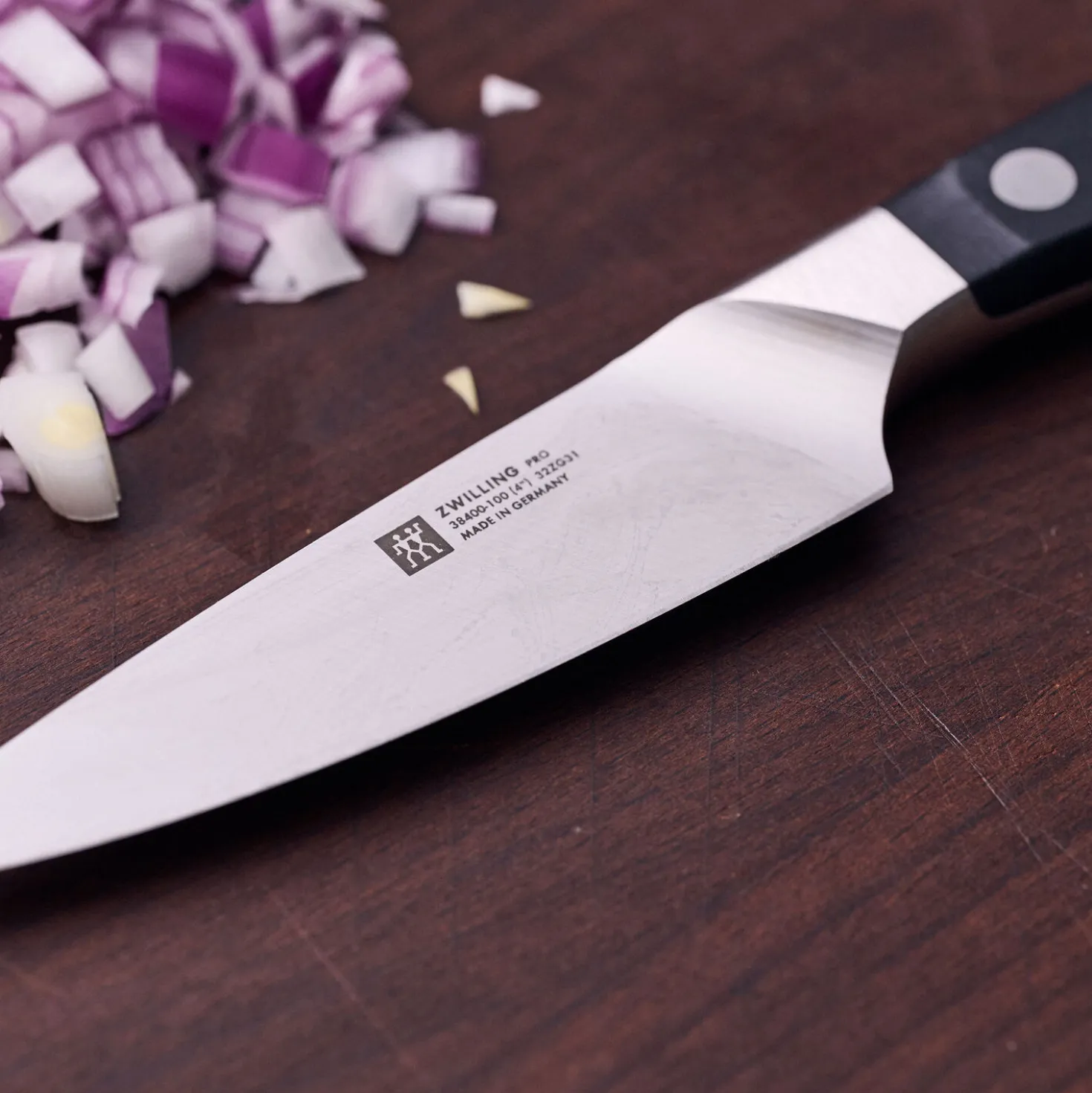 Couteau à larder et garnir 10 cm