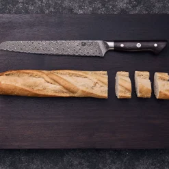 Couteau à pain 23 cm, Brun, tranchant dentelé