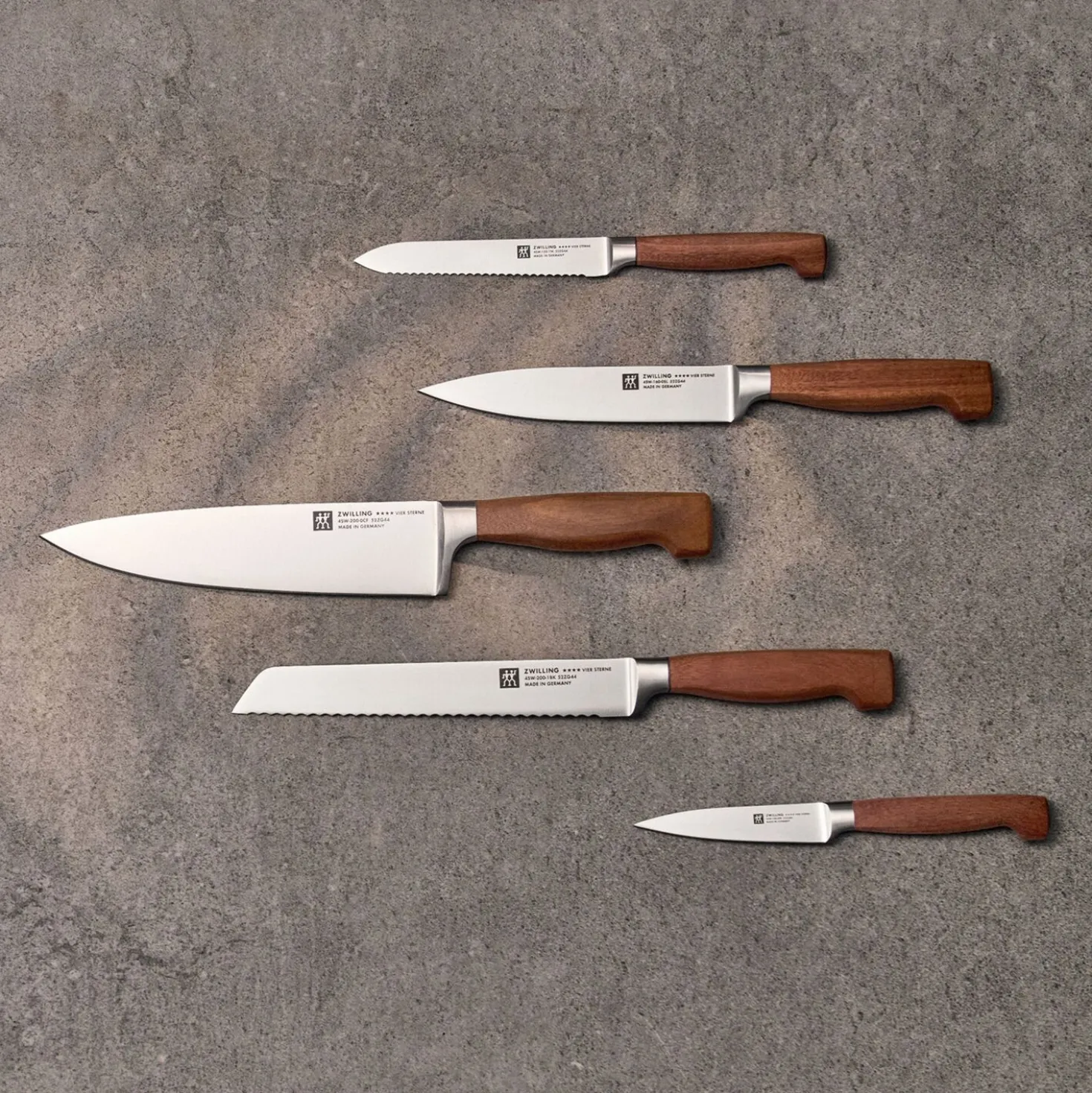 Couteau universel 13 cm, tranchant dentelé, Kotibe