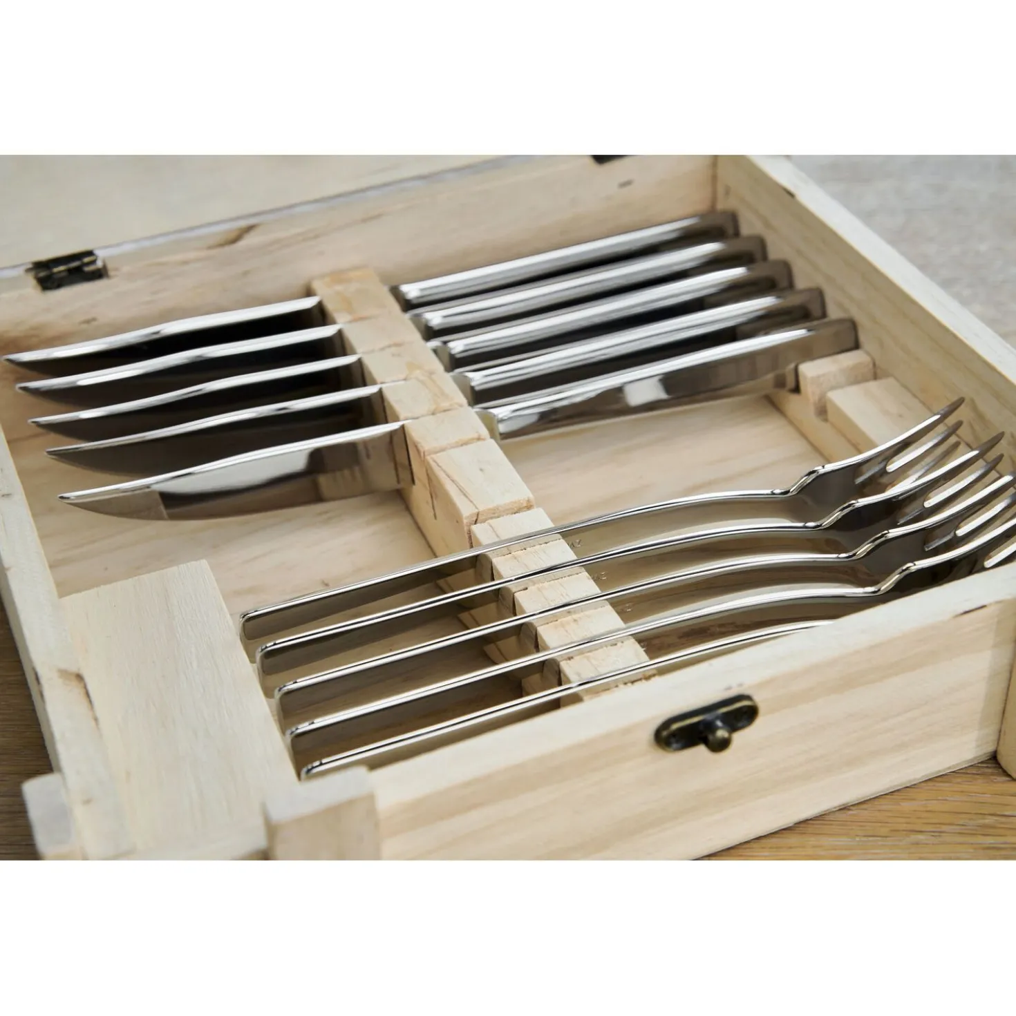 Couverts à steak 12-pcs