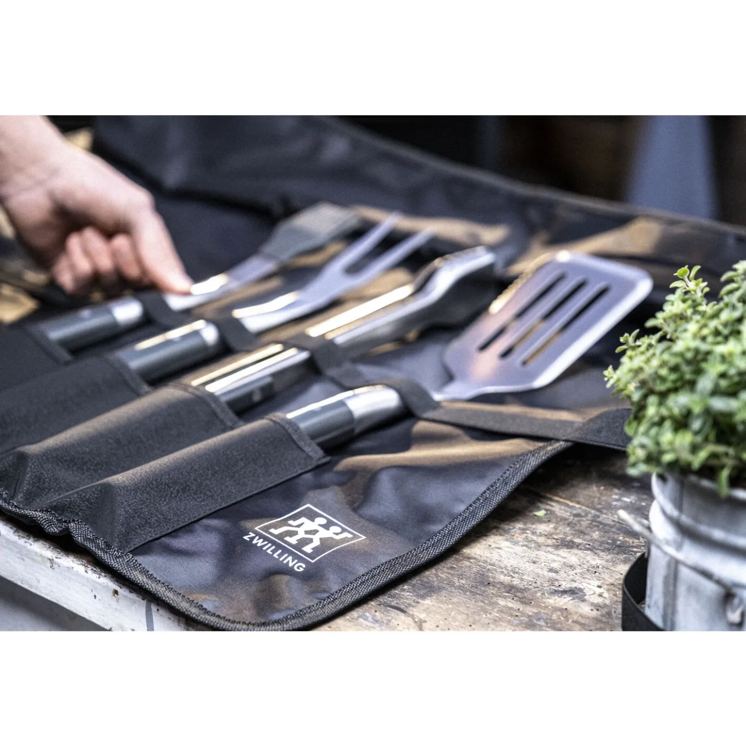 Mallette de rangement pour ustensiles de barbecue