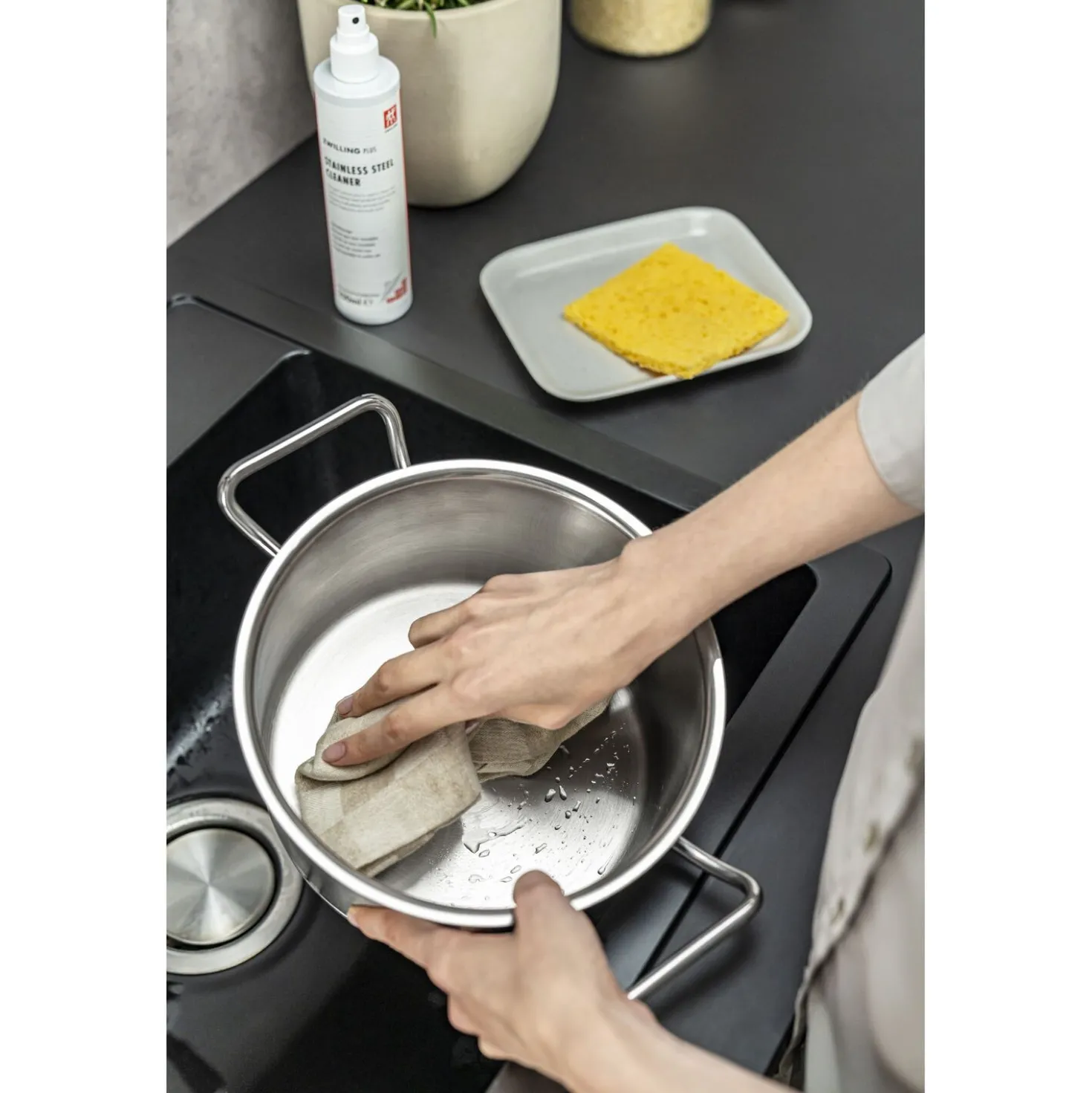 Nettoyant pour ustensiles de cuisine, Blanc
