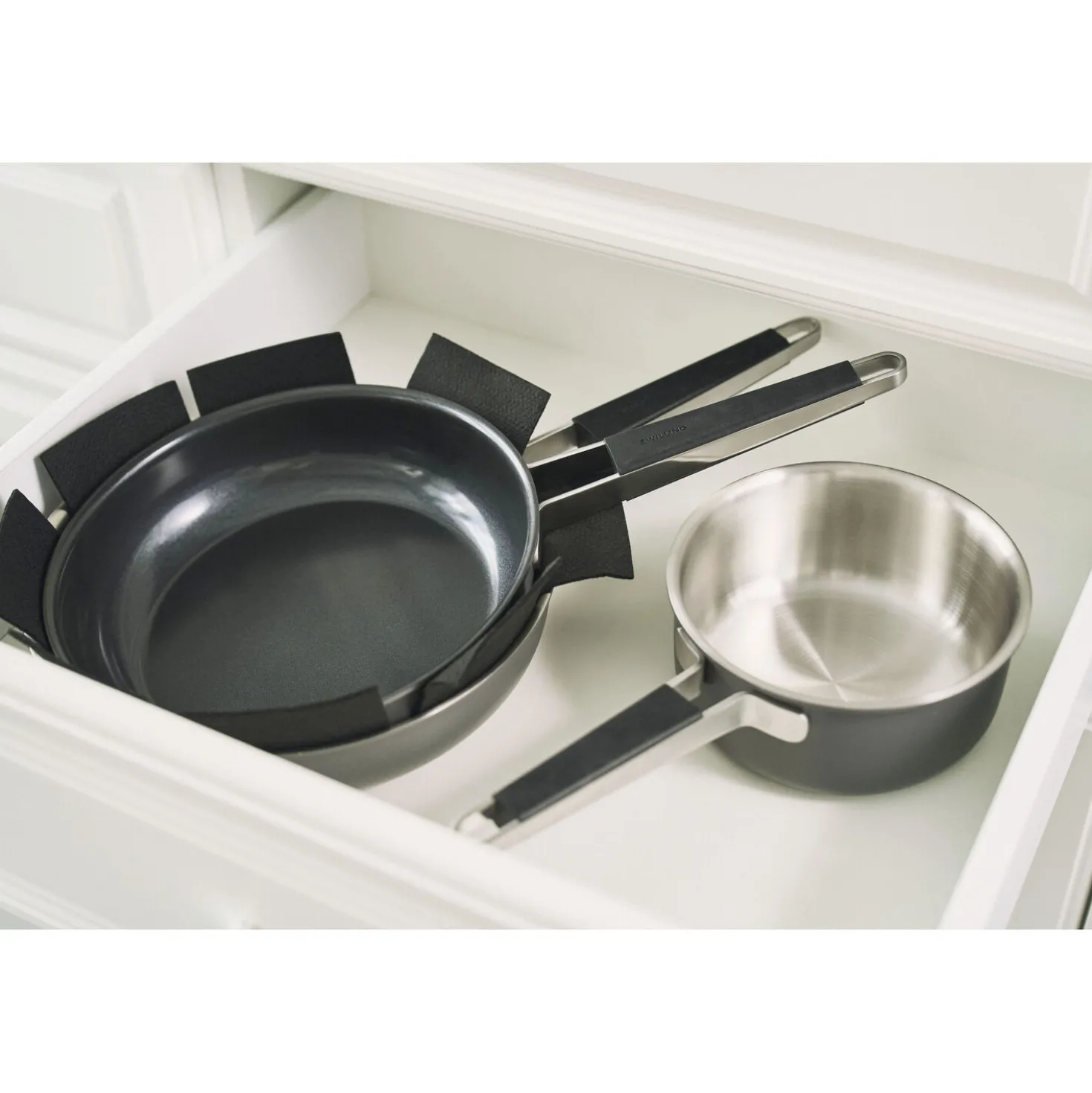Poêle, 28 cm, Inox 18/10, Revêtement antiadhésif en céramique
