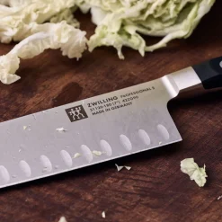 Santoku 18 cm, Tranchant alvéolé
