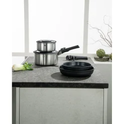 Set de démarrage avec poêles, casseroles, couvercles et poignées, 8 pcs.