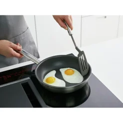 Set de poêles avec poêle de 28cm, poêle de 24cm et spatule en silicone, 3-pcs.