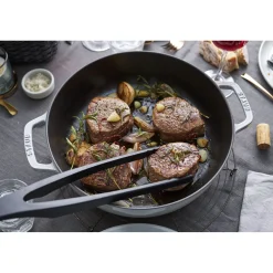 Set d&rsquo;accessoires de cuisine avec une pince, une cuillère multi-usages et une cuillère à servir, 3-pcs.